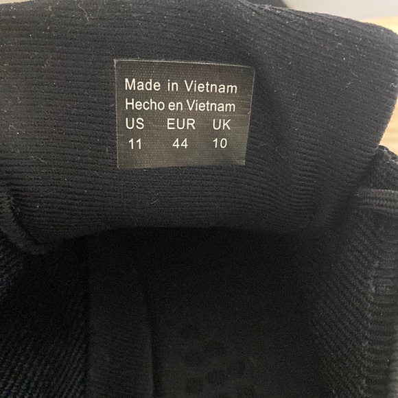 Men’s Black Shoes - Picture 5 of 5